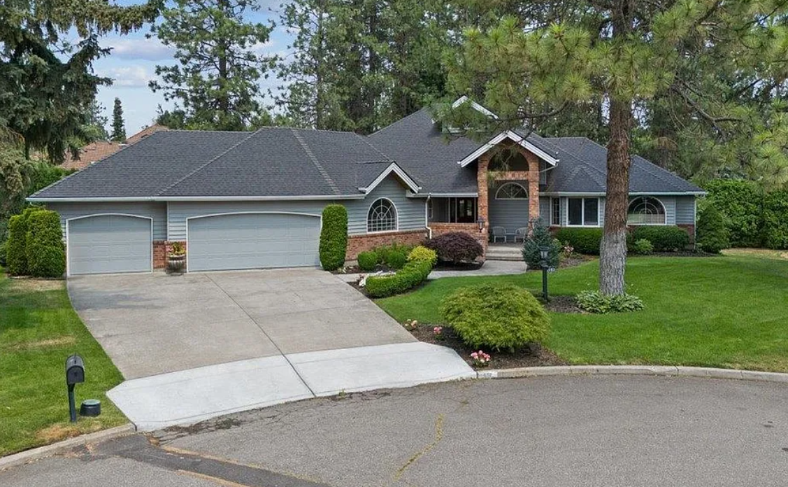 602 West Bradford Court