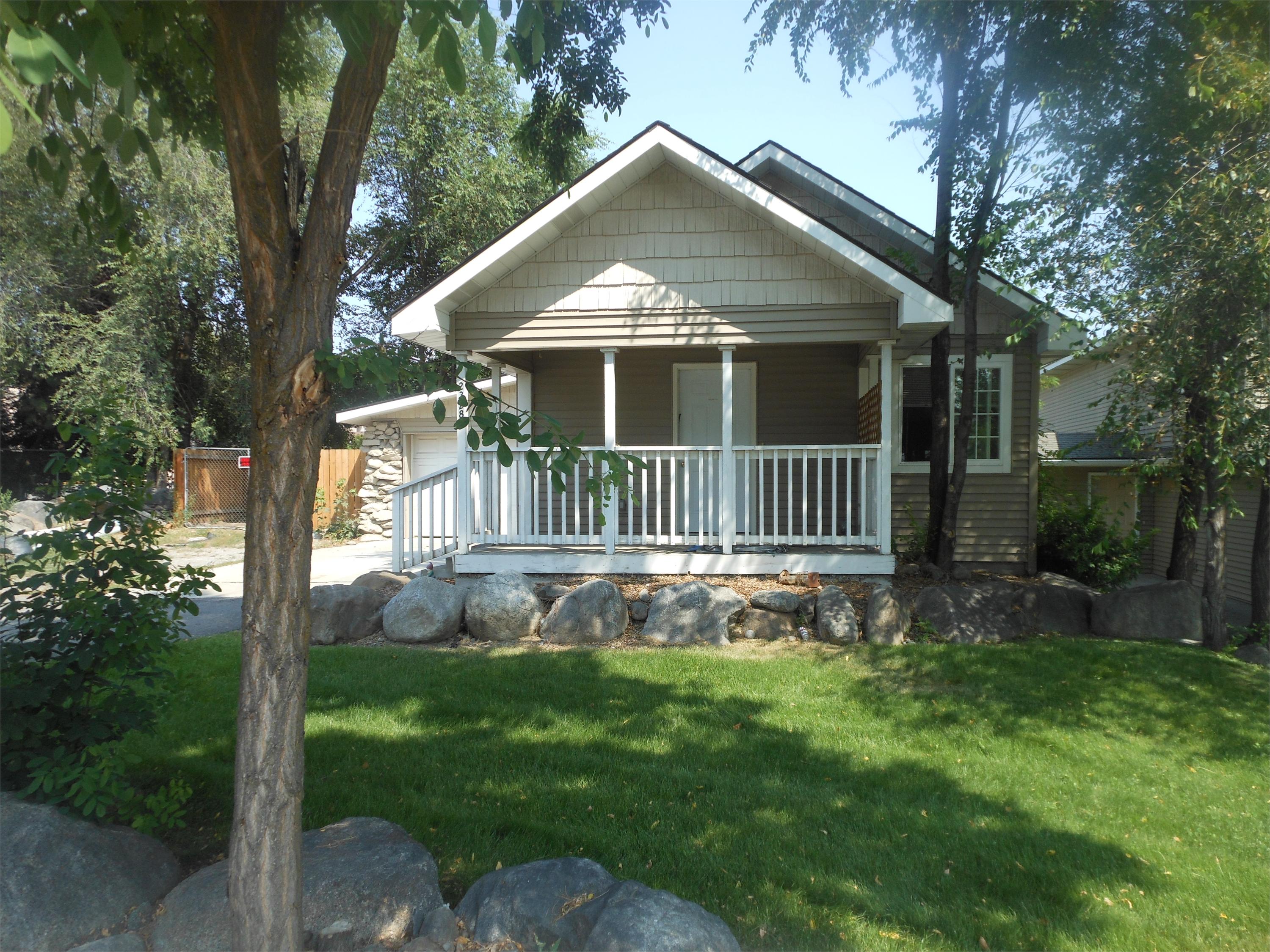 Property main image
