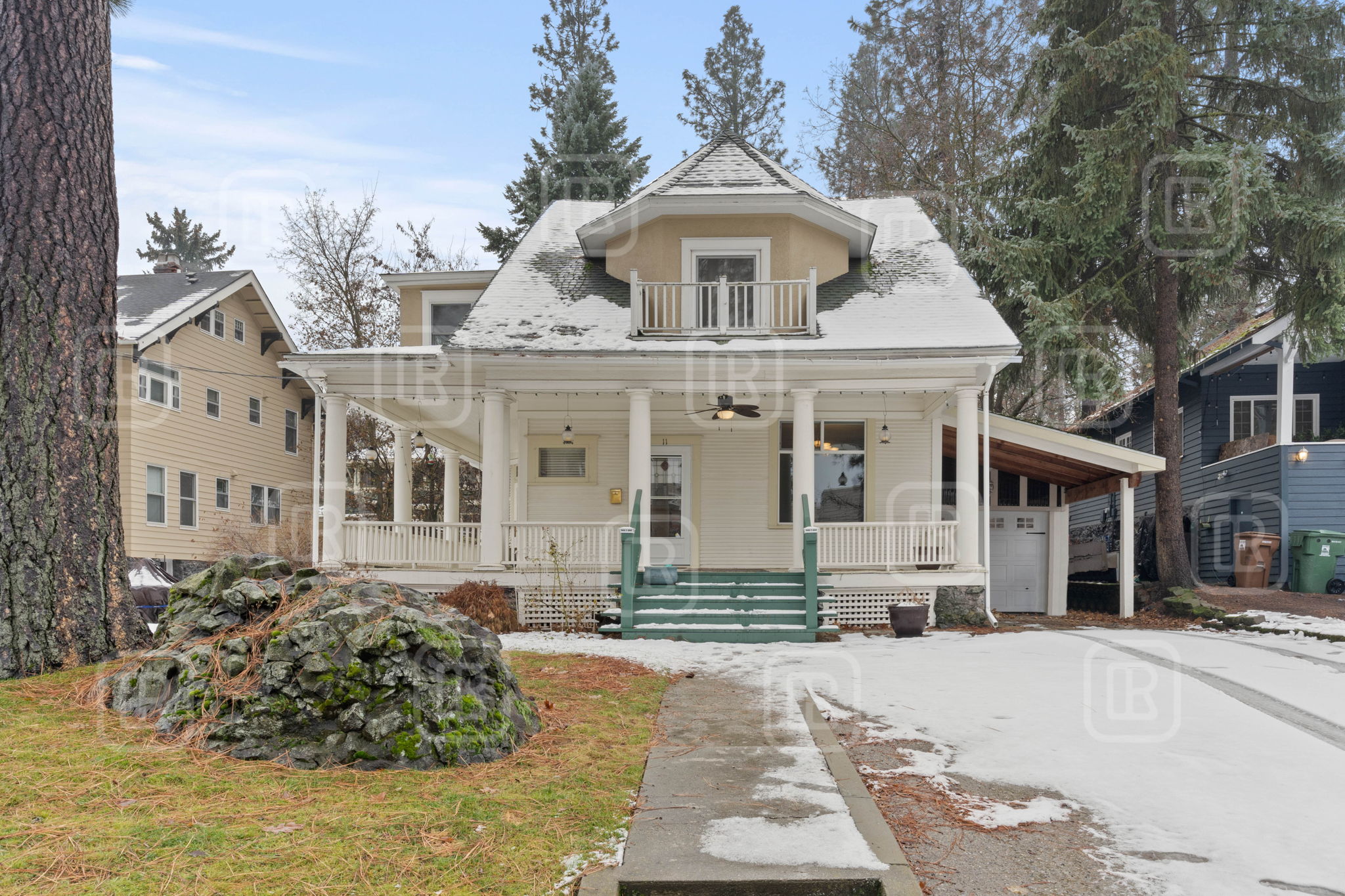 11 West Sumner Avenue
