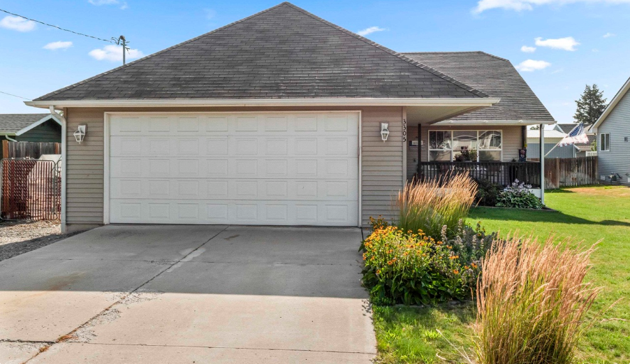 3305 North Fowler Road