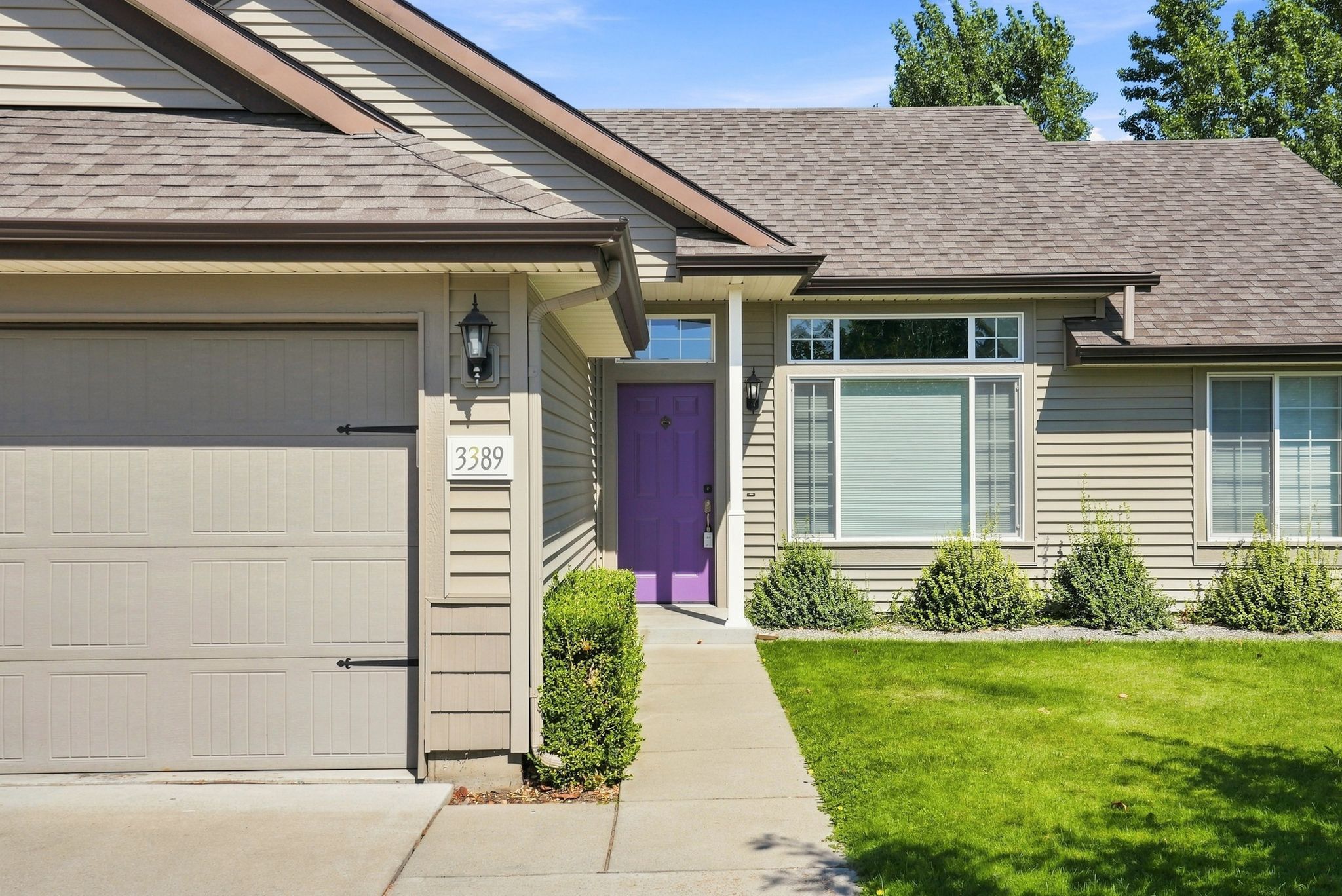 3389 West Pescador Drive