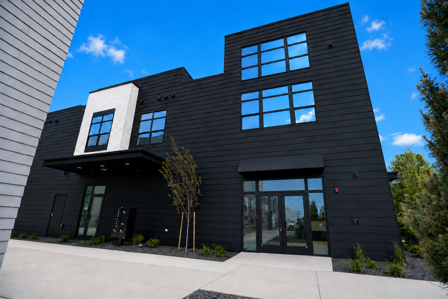 21806 East Indiana Avenue - 202