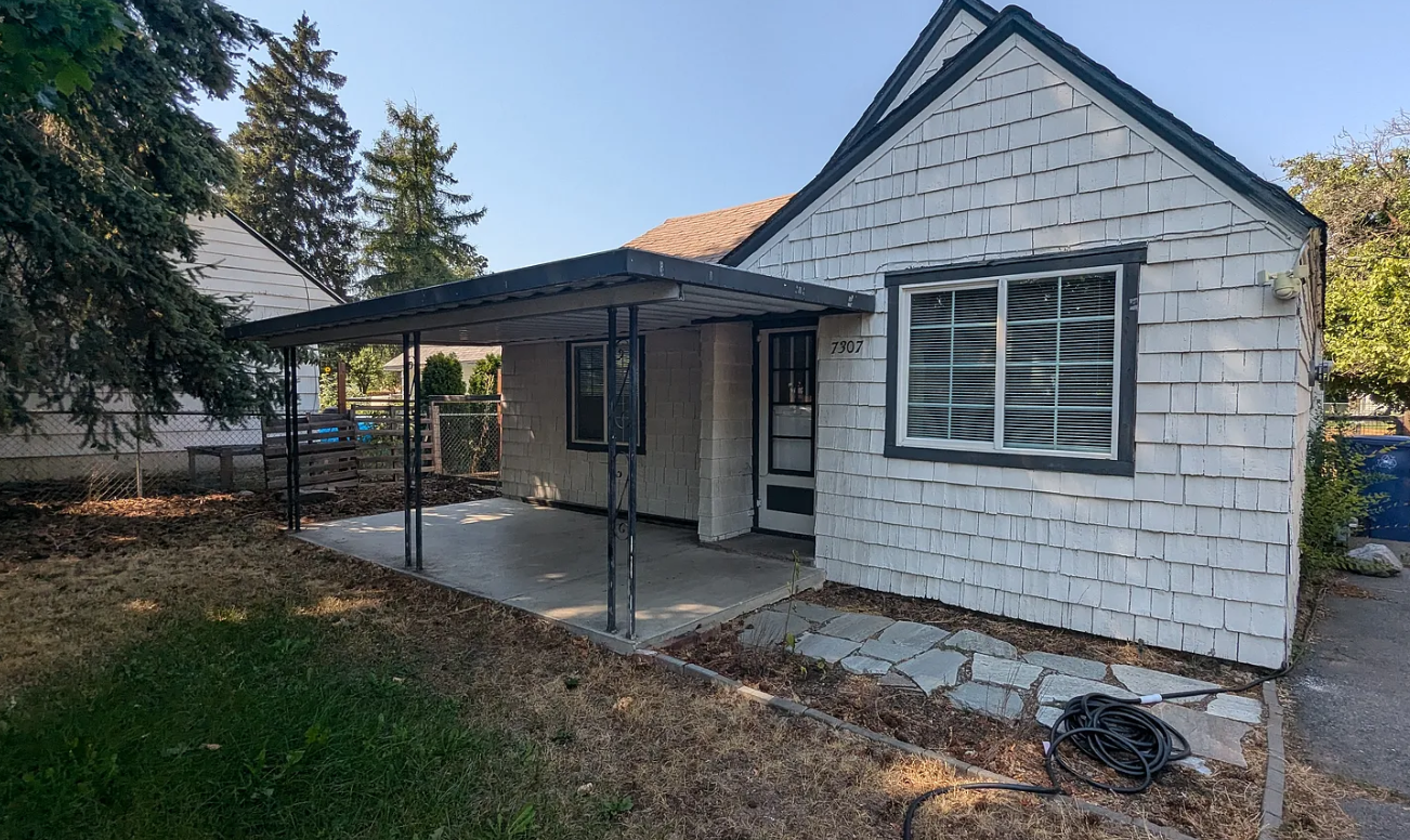 7307 East Euclid Avenue