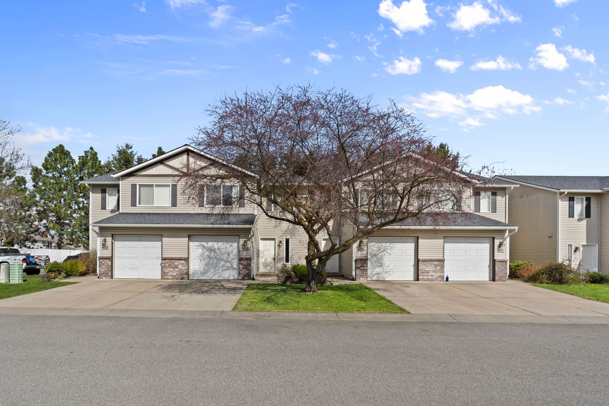 4930 North Orchid Lane - 1