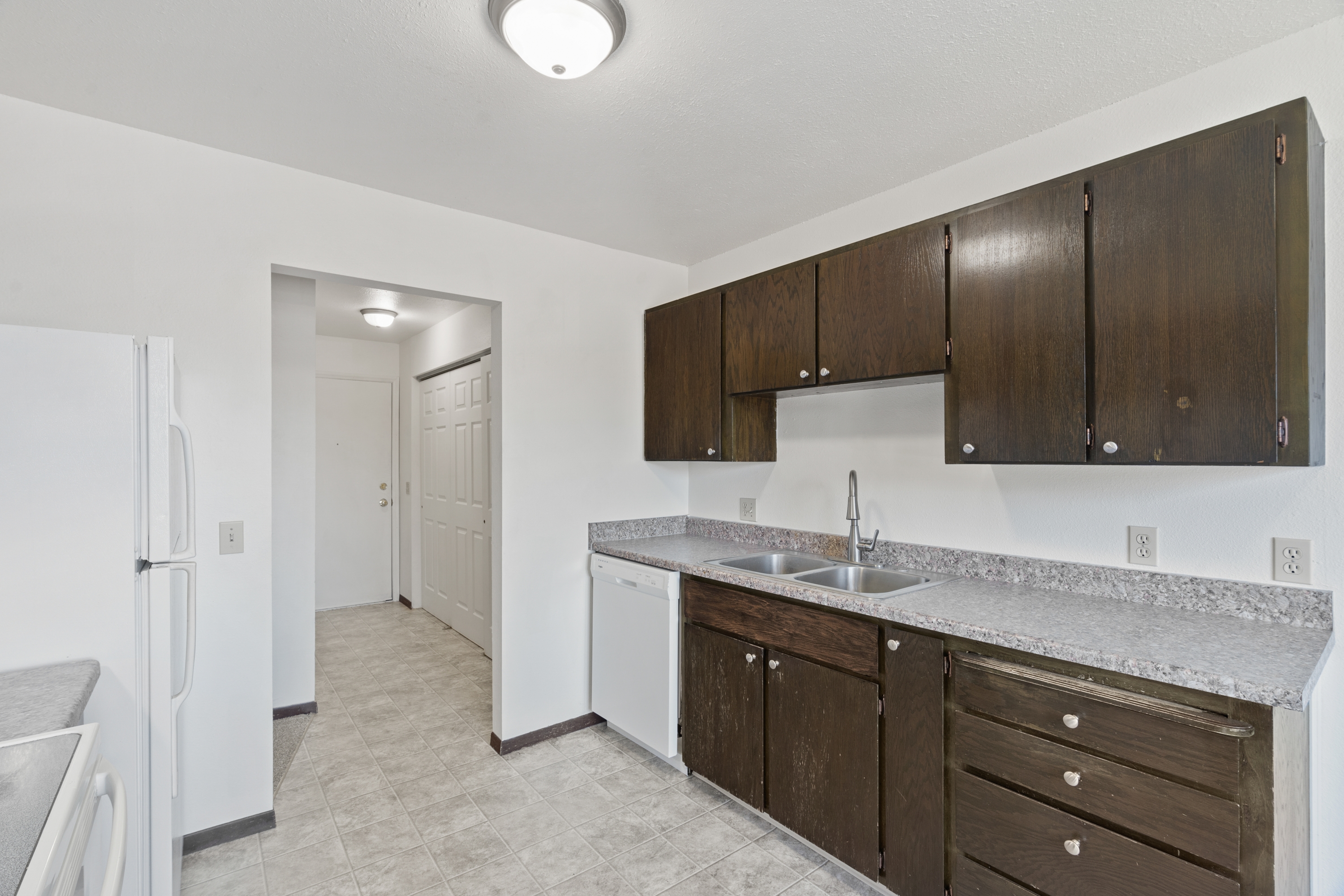 107 East Hattie Ave - 5