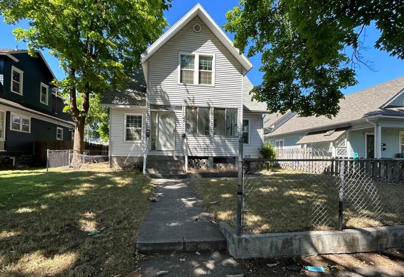 1107 East Nora Avenue